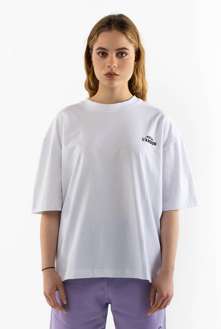 CLASSIC WHITE TEE